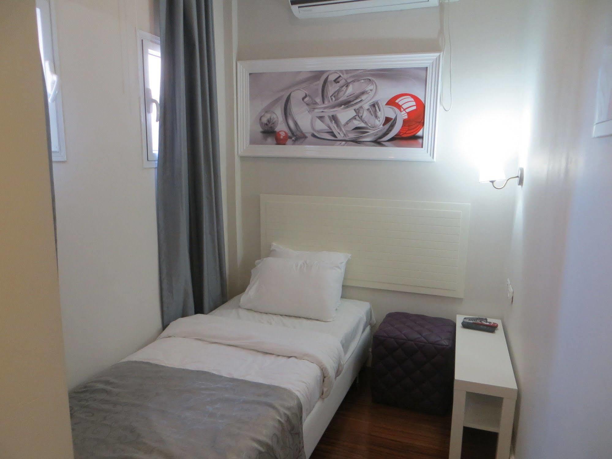 Lenis Hotel Tel Aviv Exteriör bild